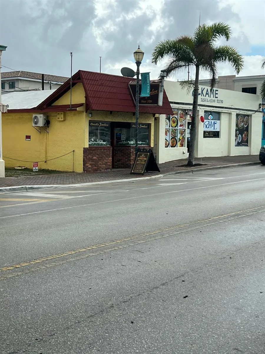 208 Avenue E Fort Pierce, FL 34950