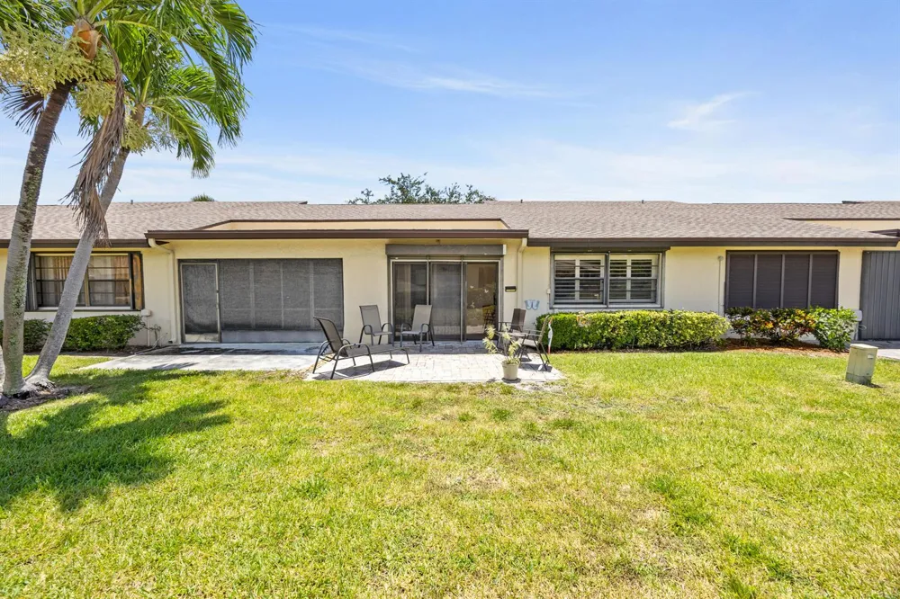 22 Ridge Pointe Drive #C Boynton Beach, FL 33435
