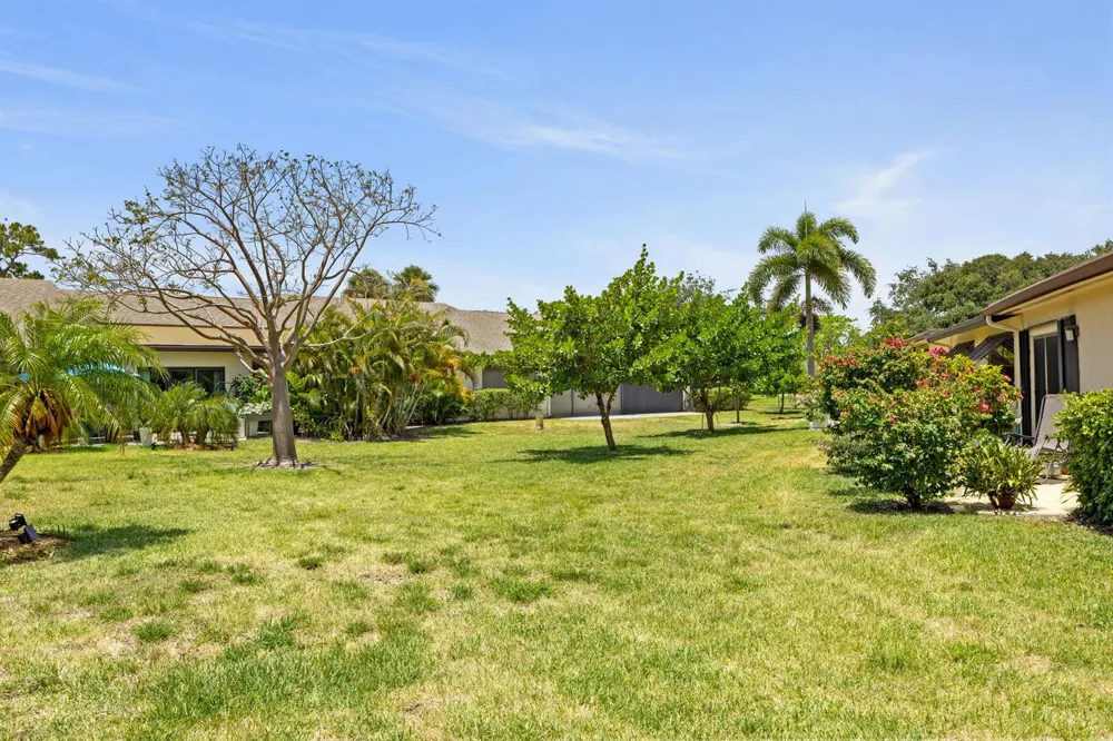 22 Ridge Pointe Drive #C Boynton Beach, FL 33435