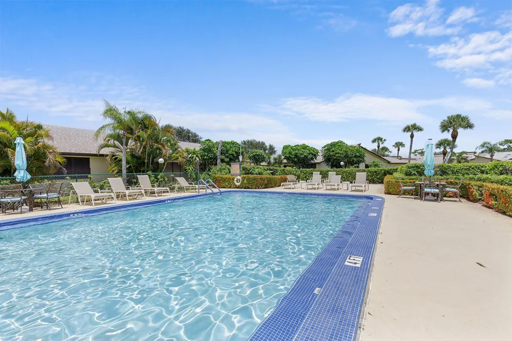 22 Ridge Pointe Drive #C Boynton Beach, FL 33435