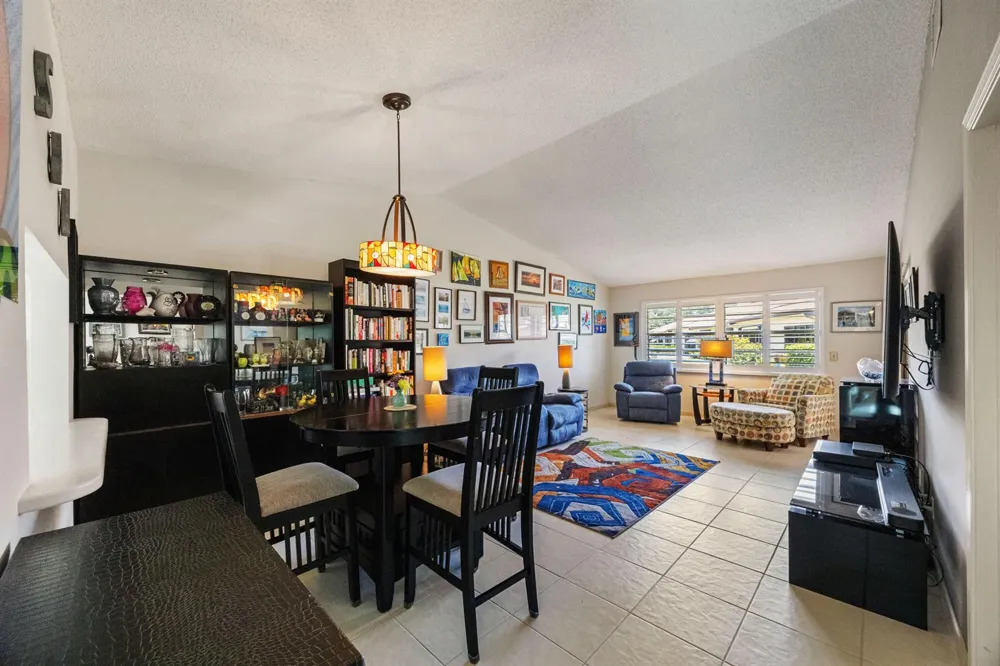 22 Ridge Pointe Drive #C Boynton Beach, FL 33435