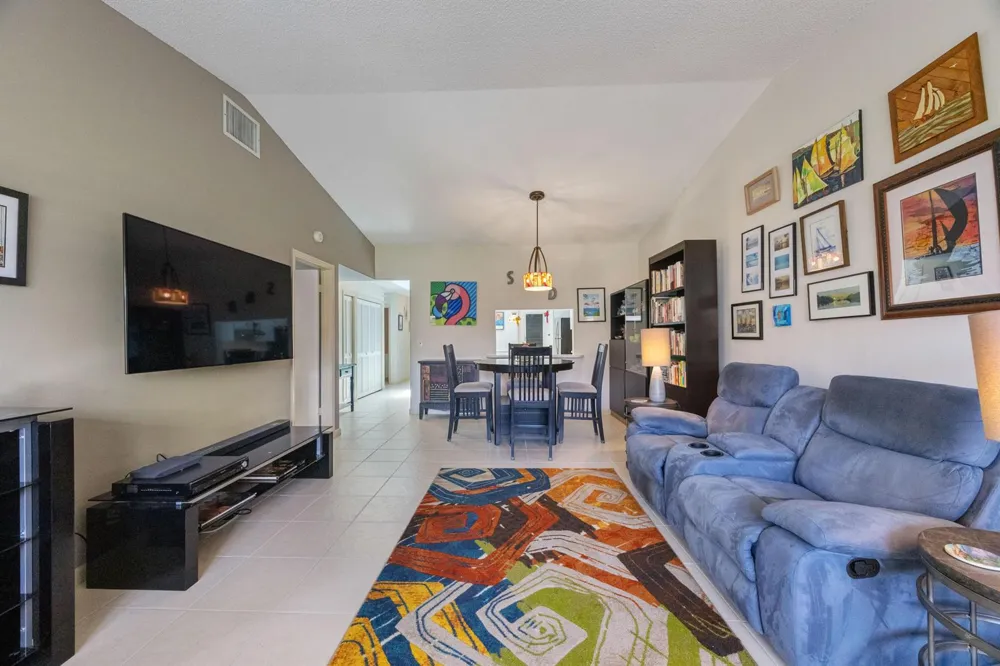 22 Ridge Pointe Drive #C Boynton Beach, FL 33435