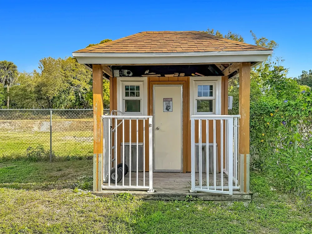 2643 Kentucky Street West Palm Beach, FL 33406