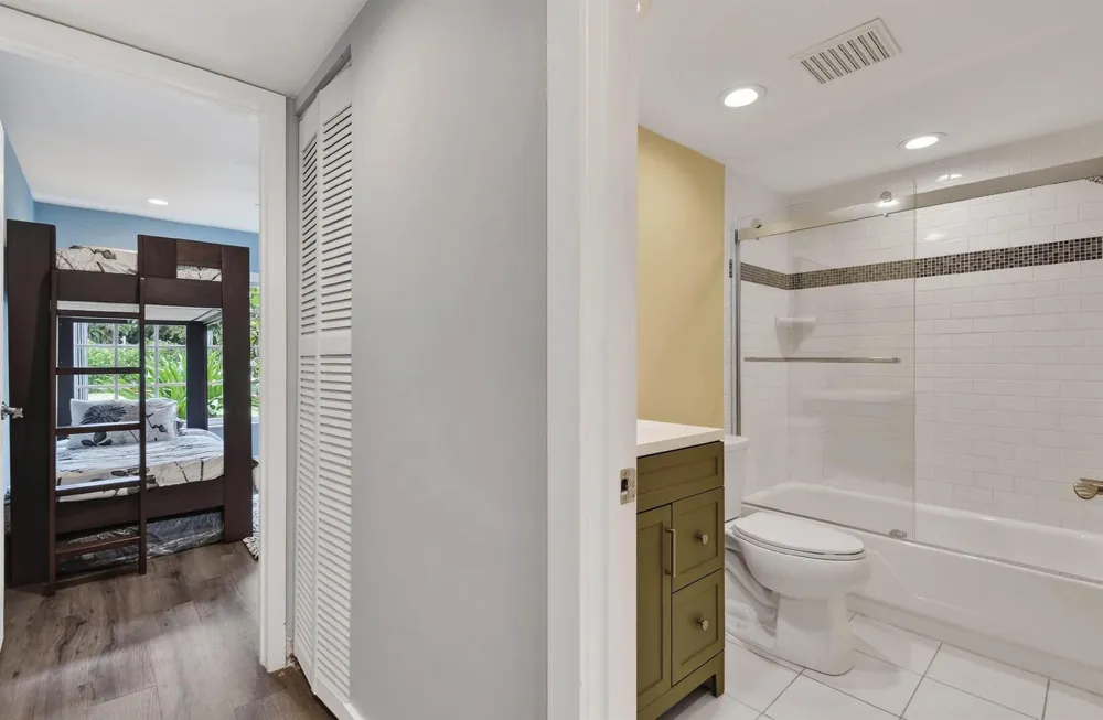 11521 Landing Place #E1 North Palm Beach, FL 33408