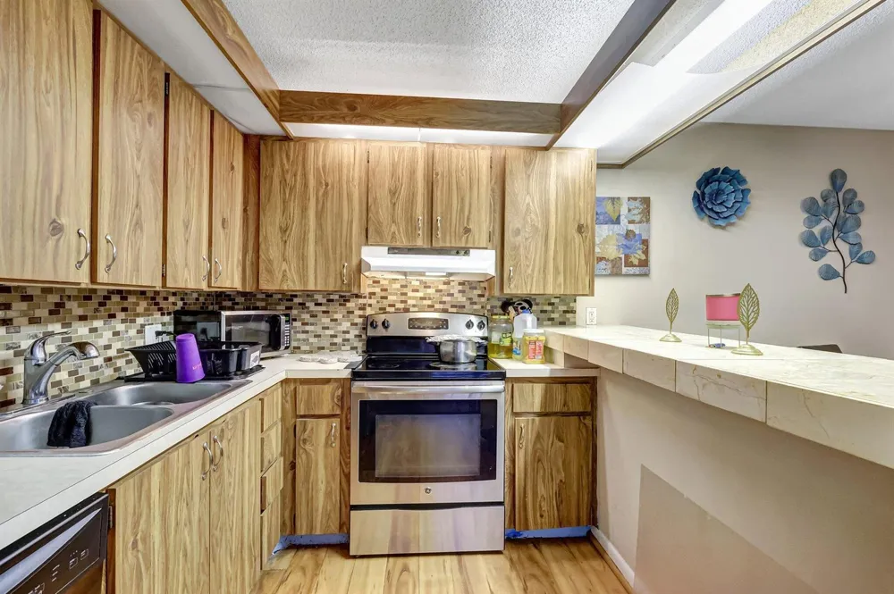 5852 SE Riverboat Drive #321 Stuart, FL 34997