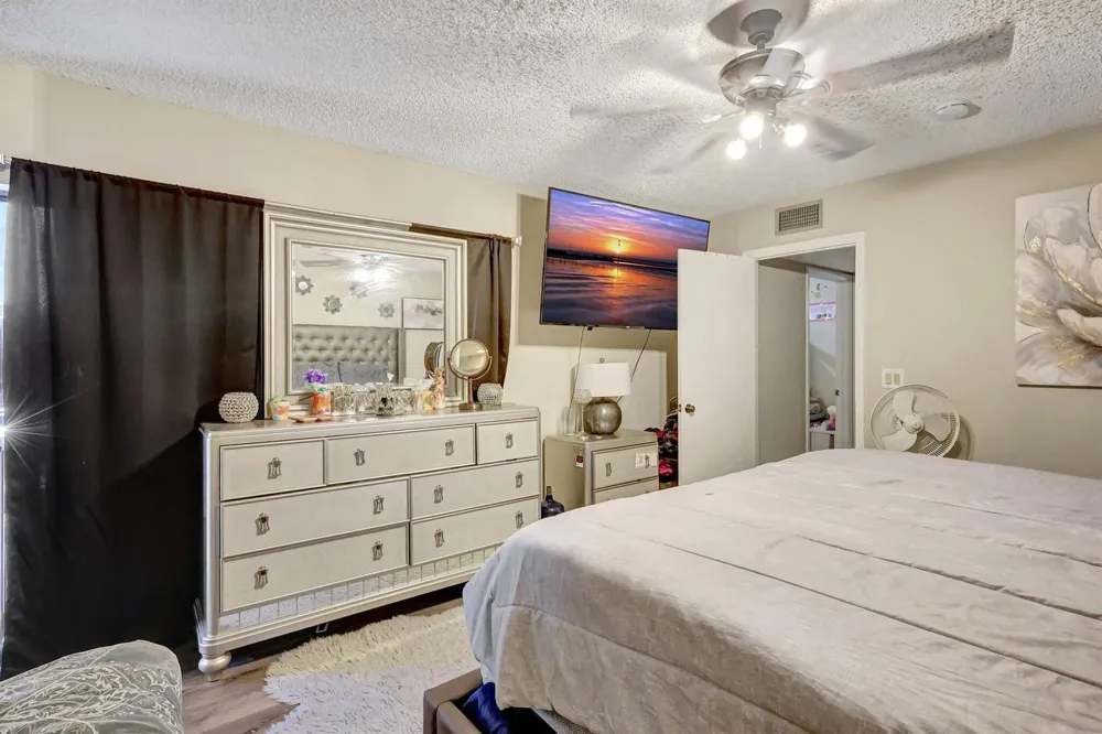 5852 SE Riverboat Drive #321 Stuart, FL 34997