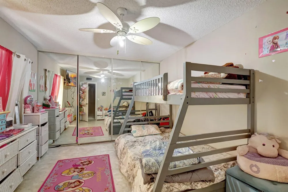 5852 SE Riverboat Drive #321 Stuart, FL 34997