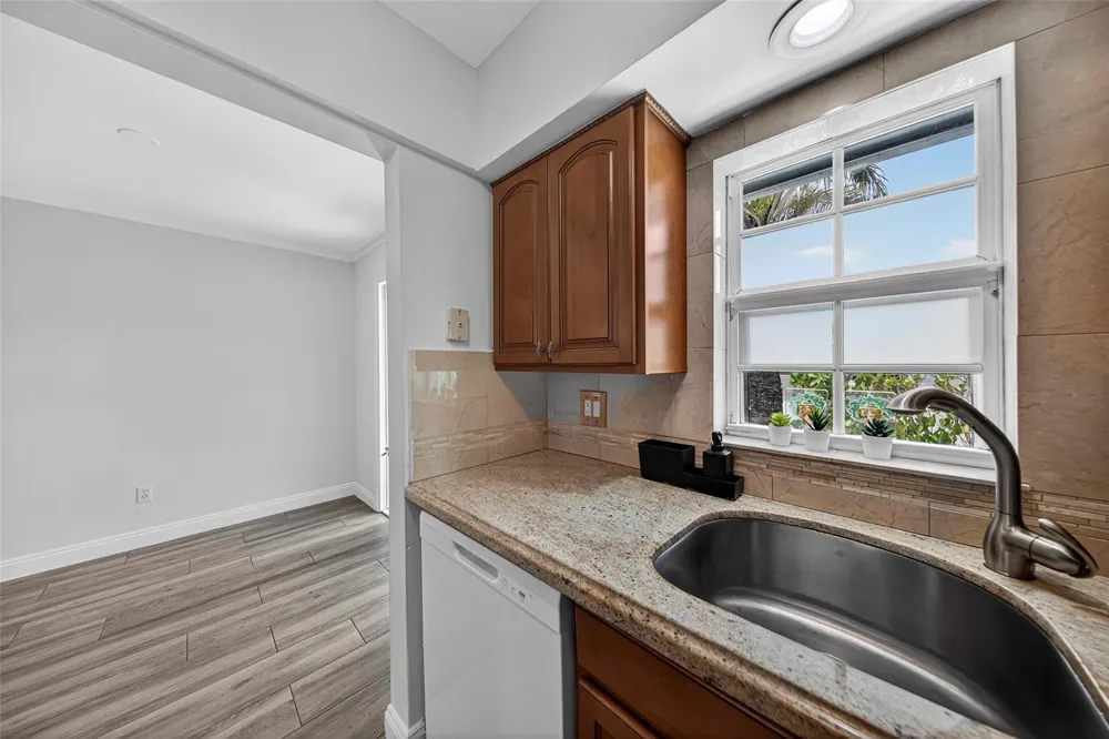2708 NE 14th Street Causeway #2 Pompano Beach, FL 33062