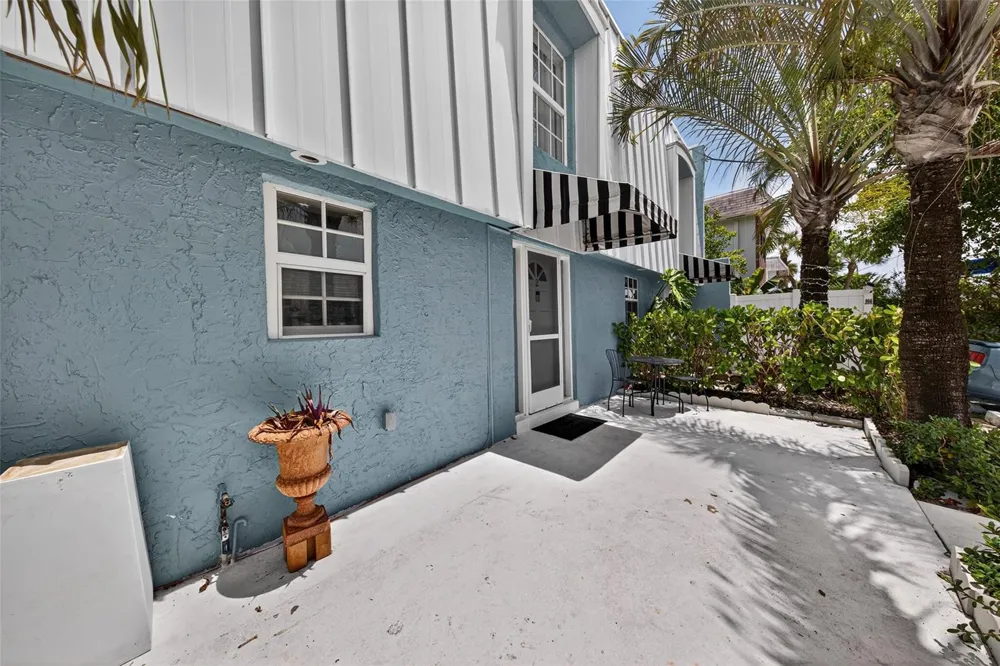 2708 NE 14th Street Causeway #2 Pompano Beach, FL 33062