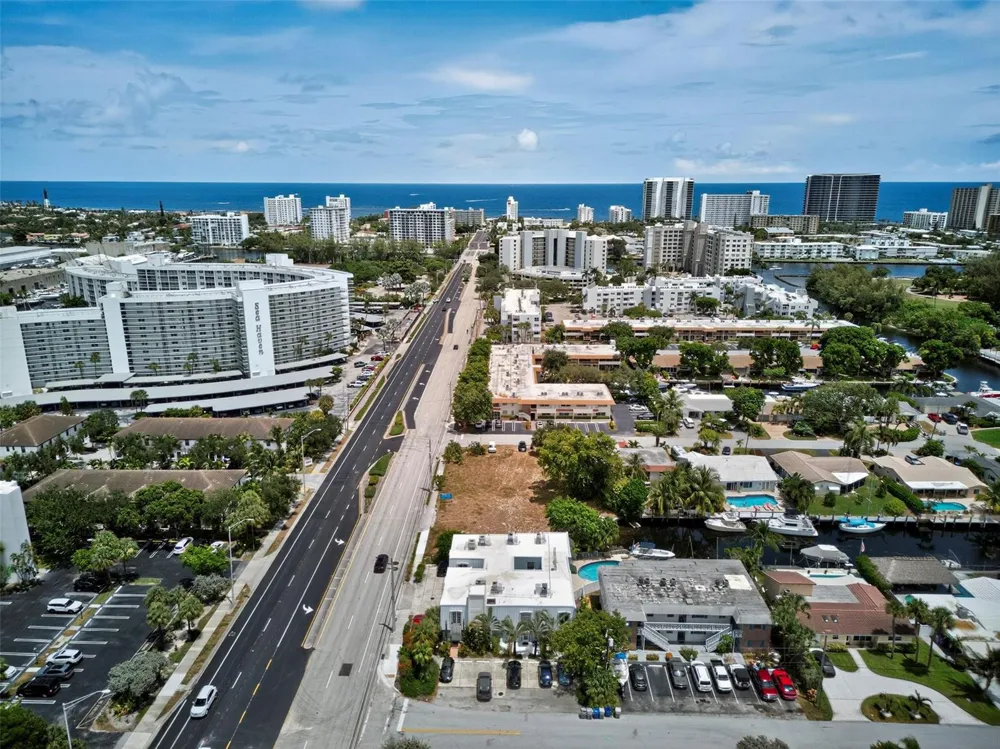 2708 NE 14th Street Causeway #2 Pompano Beach, FL 33062