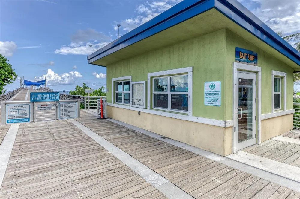 2708 NE 14th Street Causeway #2 Pompano Beach, FL 33062