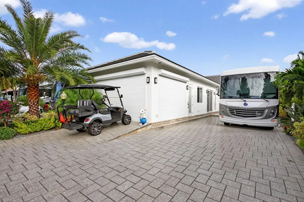 633 Cortez Drive #633 Margate, FL 33068