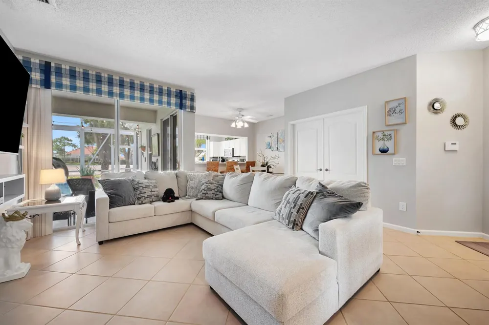8193 Sandpiper Way West Palm Beach, FL 33412
