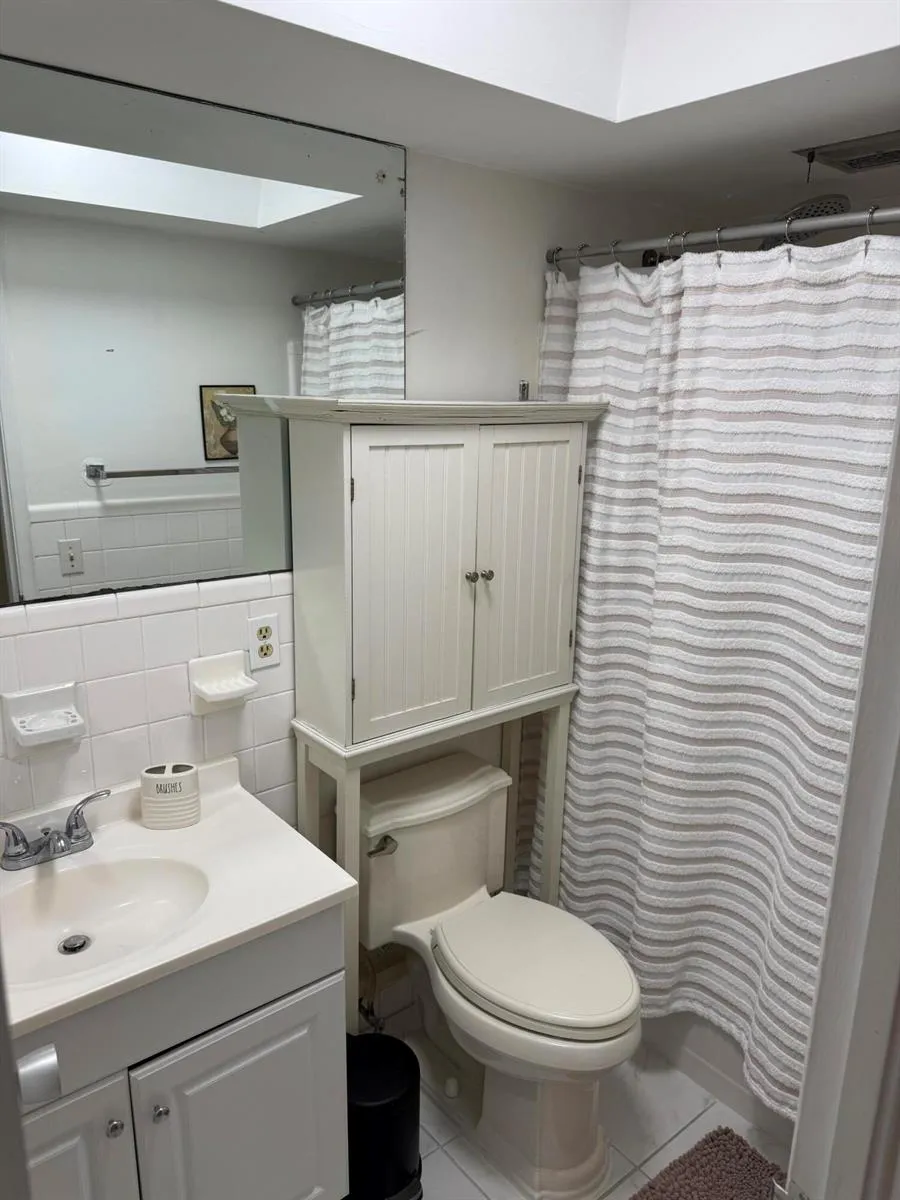 2841 NE 32nd Street #2 Fort Lauderdale, FL 33306