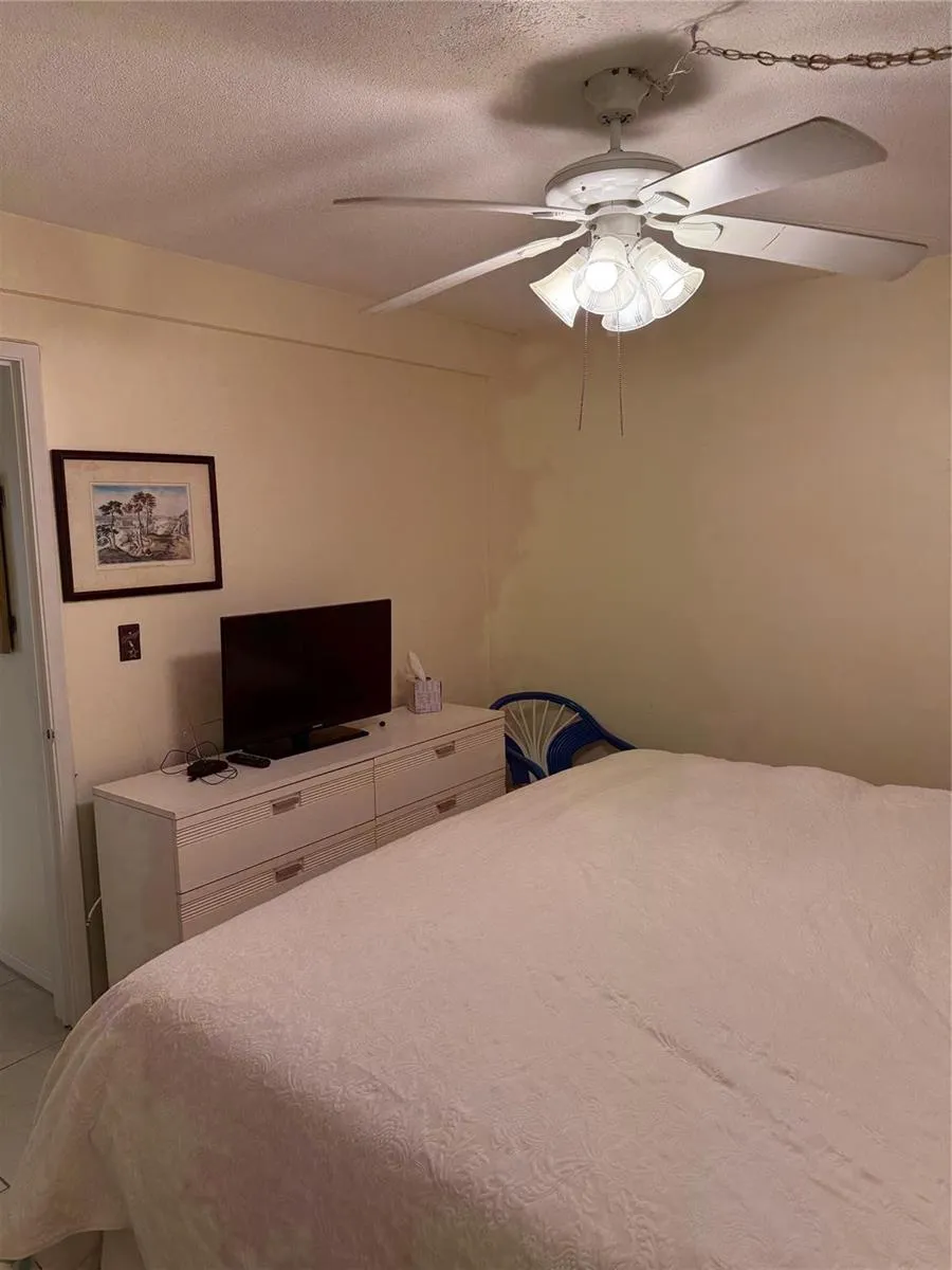 2841 NE 32nd Street #2 Fort Lauderdale, FL 33306