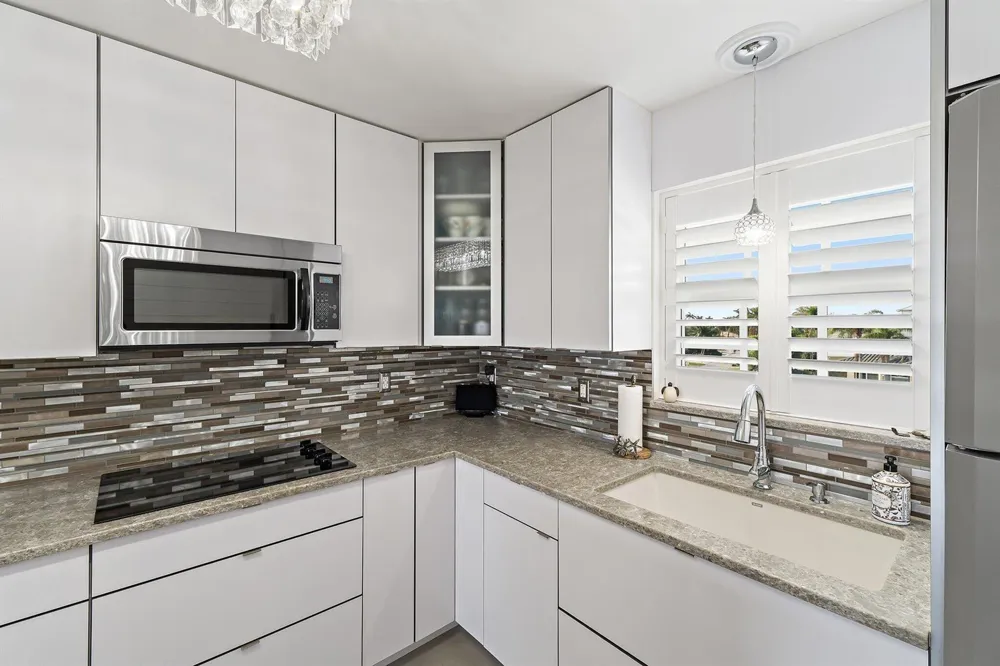 100 Waterway Road #E305 Tequesta, FL 33469