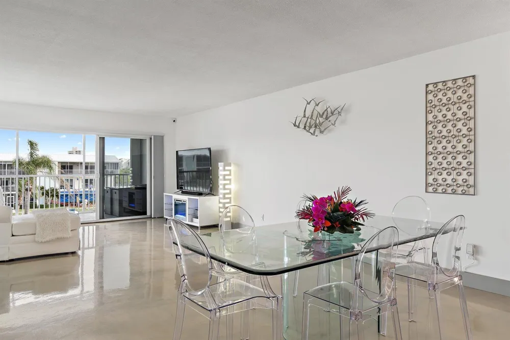 100 Waterway Road #E305 Tequesta, FL 33469