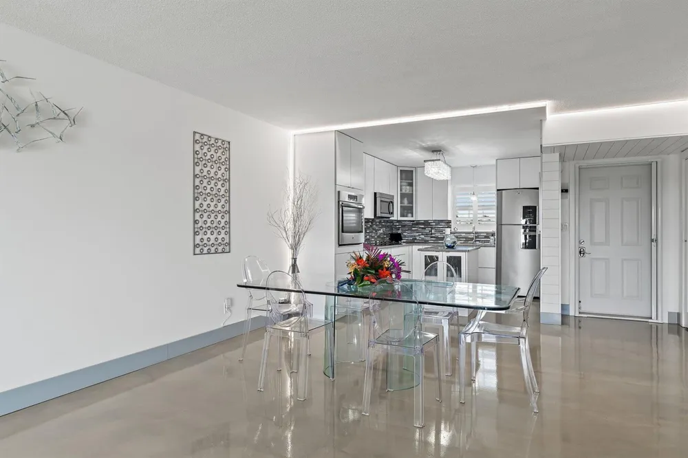 100 Waterway Road #E305 Tequesta, FL 33469