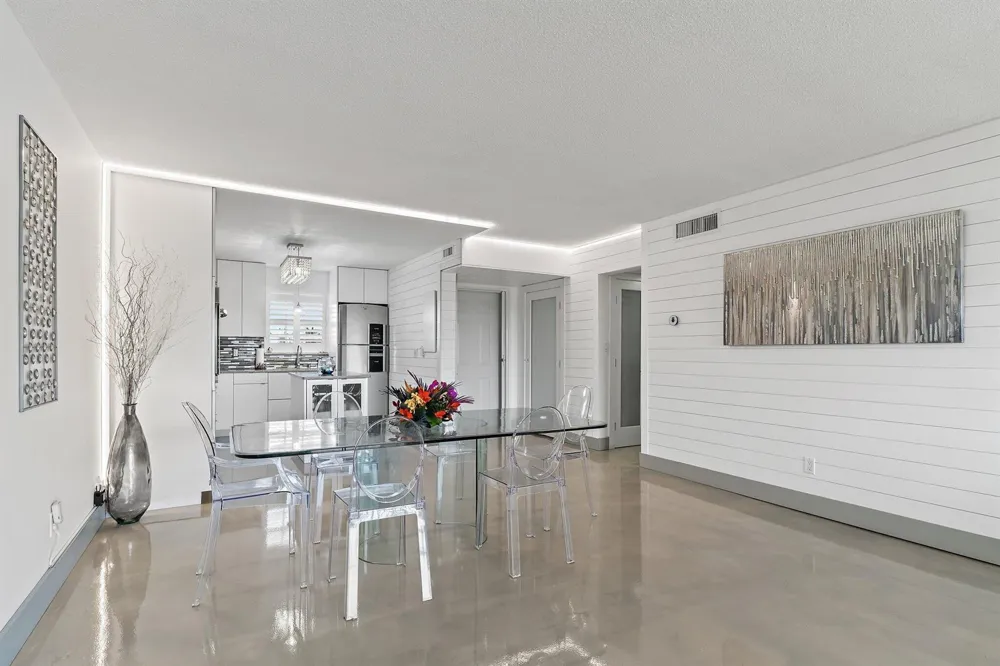 100 Waterway Road #E305 Tequesta, FL 33469