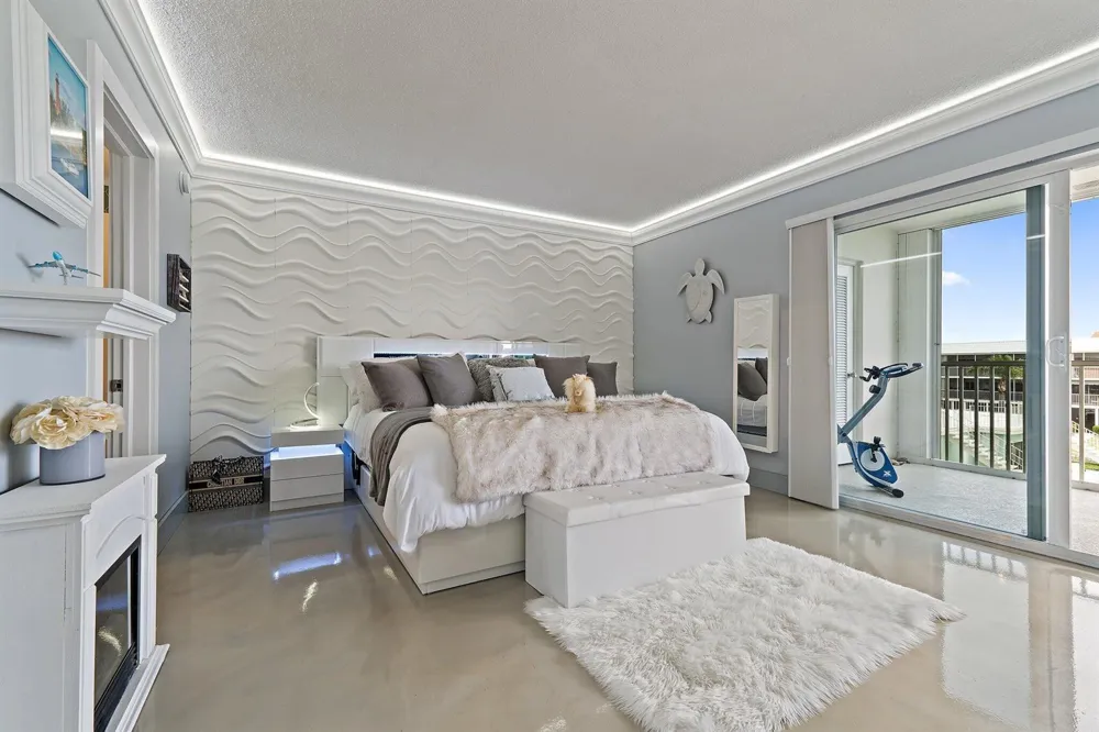 100 Waterway Road #E305 Tequesta, FL 33469