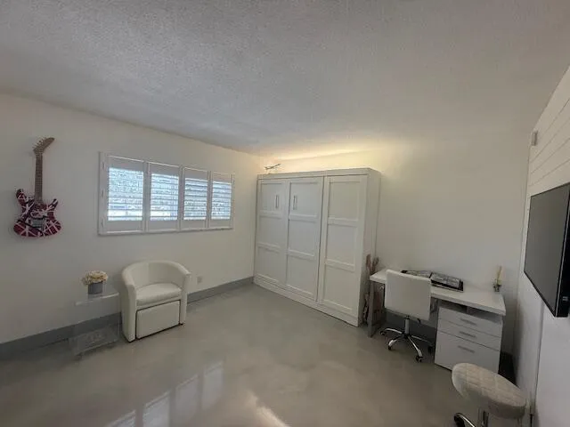 100 Waterway Road #E305 Tequesta, FL 33469
