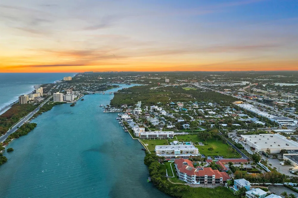 100 Waterway Road #E305 Tequesta, FL 33469
