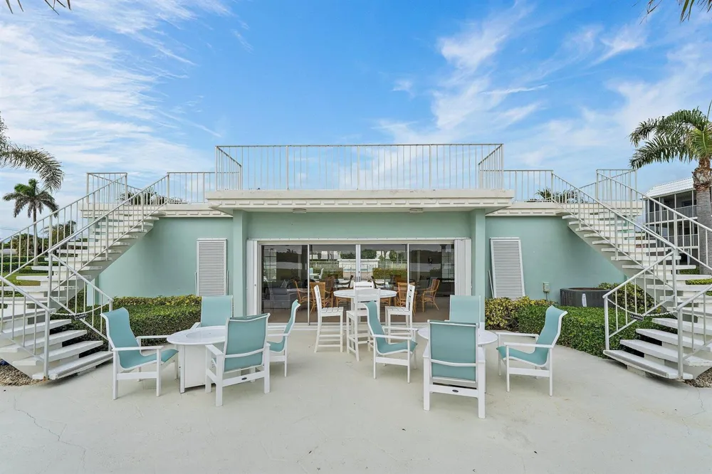 100 Waterway Road #E305 Tequesta, FL 33469
