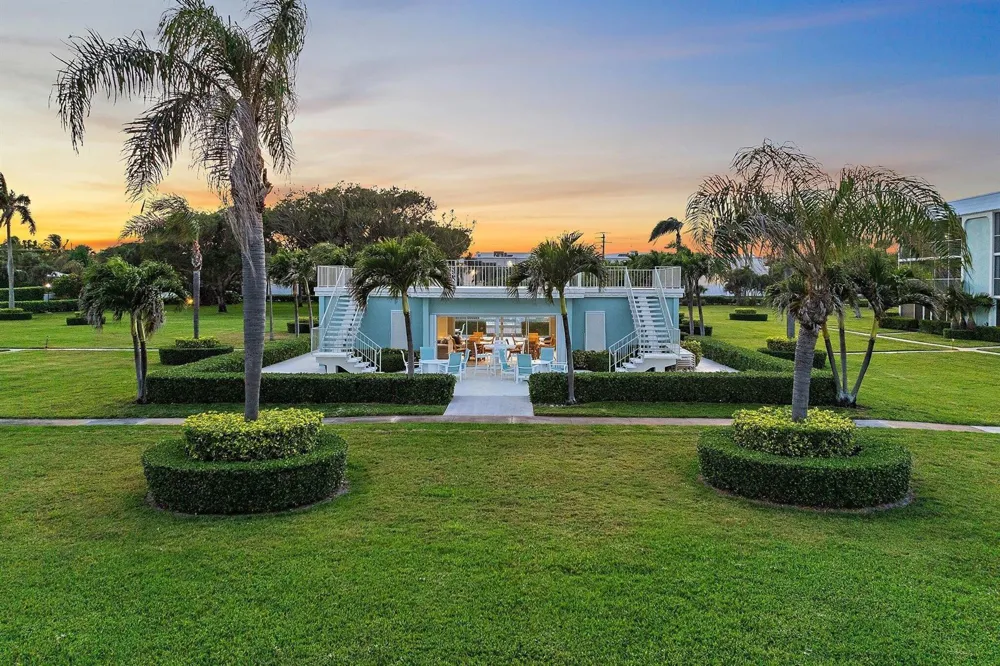 100 Waterway Road #E305 Tequesta, FL 33469