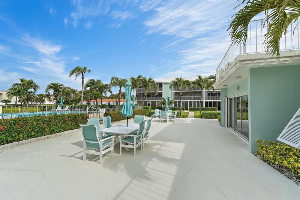100 Waterway Road #E305 Tequesta, FL 33469