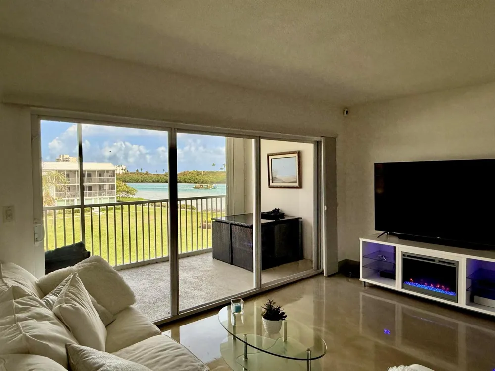 100 Waterway Road #E305 Tequesta, FL 33469