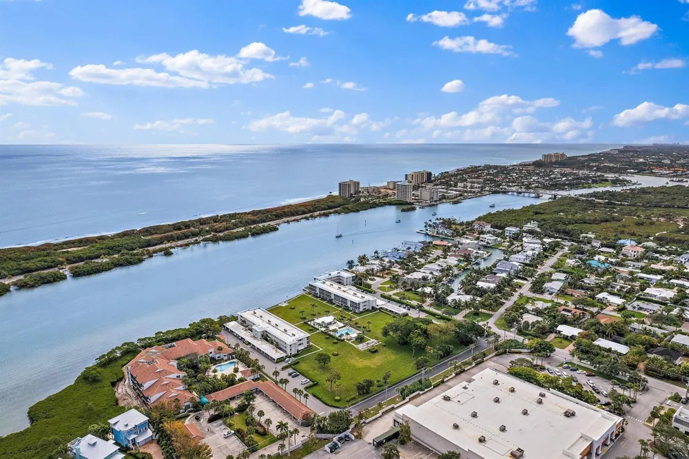 100 Waterway Road #E305 Tequesta, FL 33469