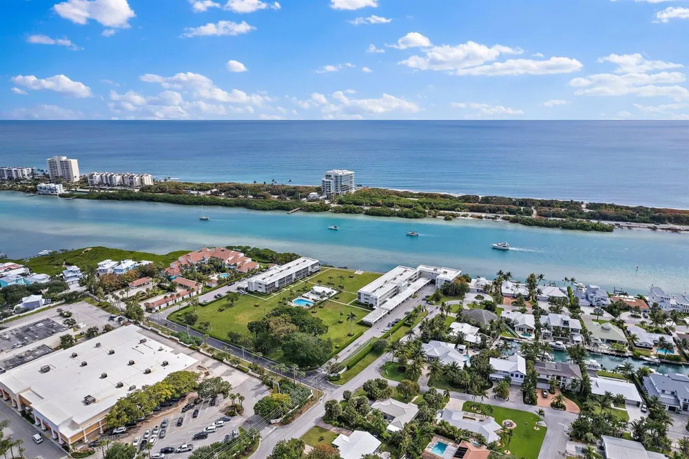 100 Waterway Road #E305 Tequesta, FL 33469