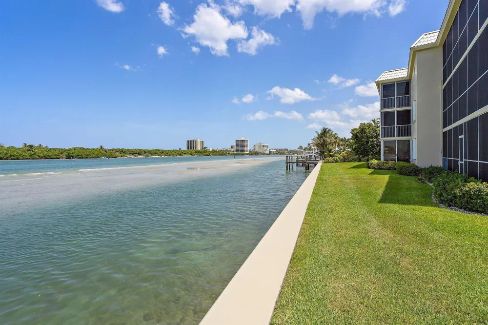 100 Waterway Road #E305 Tequesta, FL 33469
