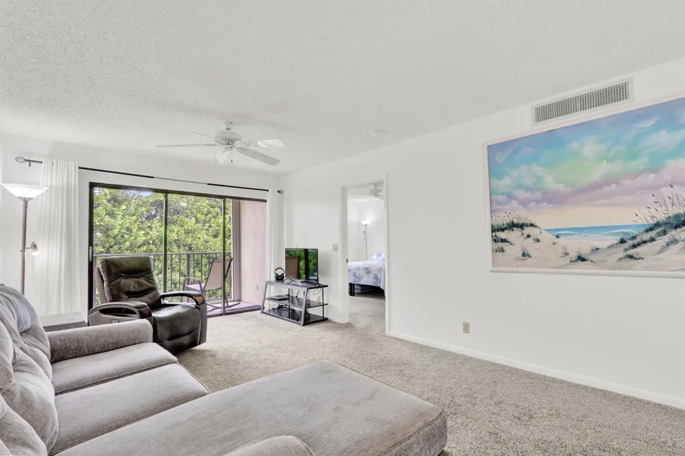 115 Bamboo Road #205 Palm Beach Shores, FL 33404