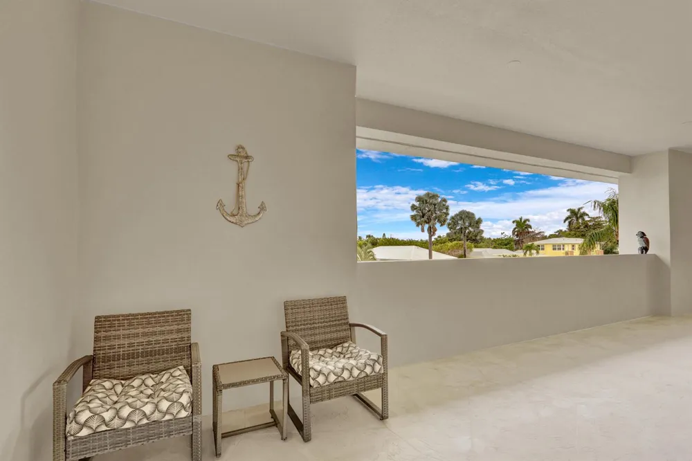 115 Bamboo Road #205 Palm Beach Shores, FL 33404