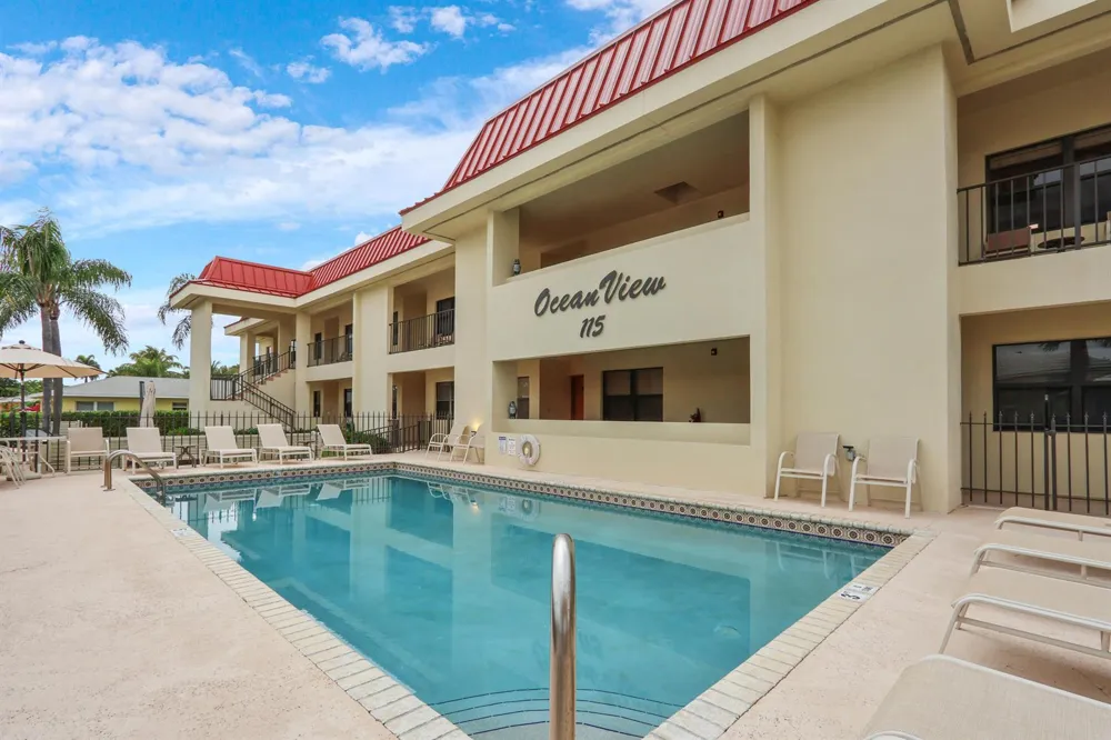 115 Bamboo Road #205 Palm Beach Shores, FL 33404