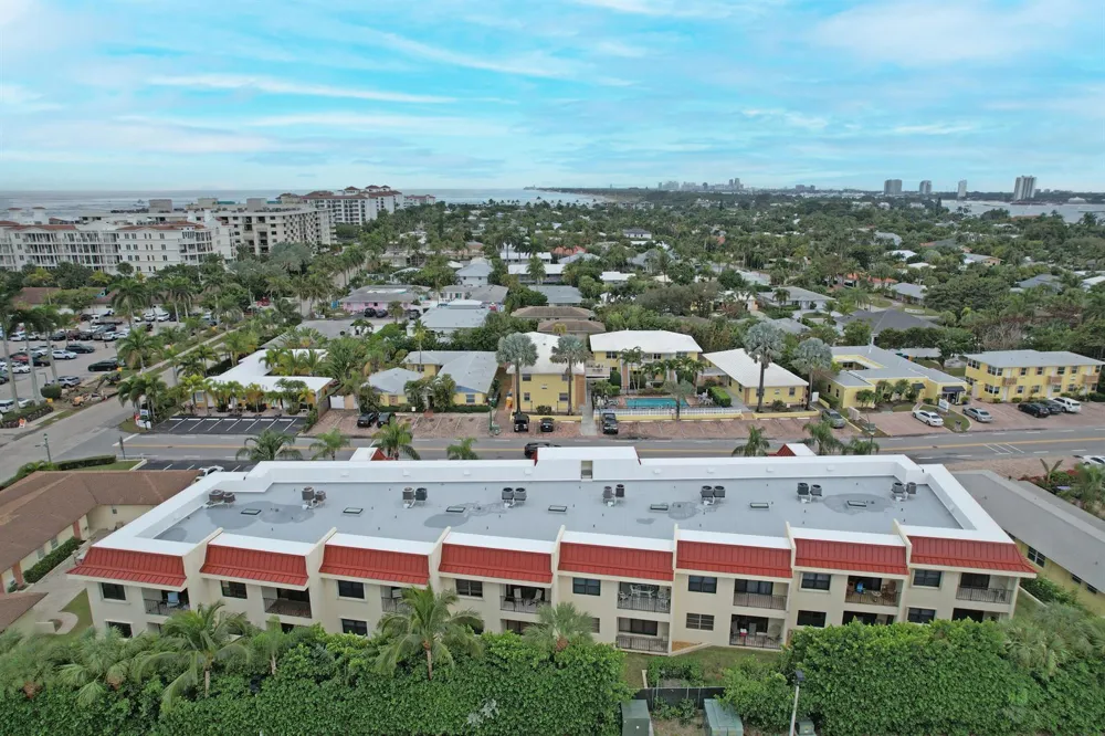 115 Bamboo Road #205 Palm Beach Shores, FL 33404