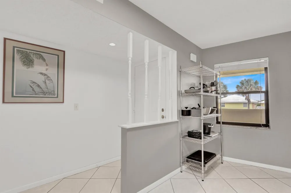 115 Bamboo Road #205 Palm Beach Shores, FL 33404