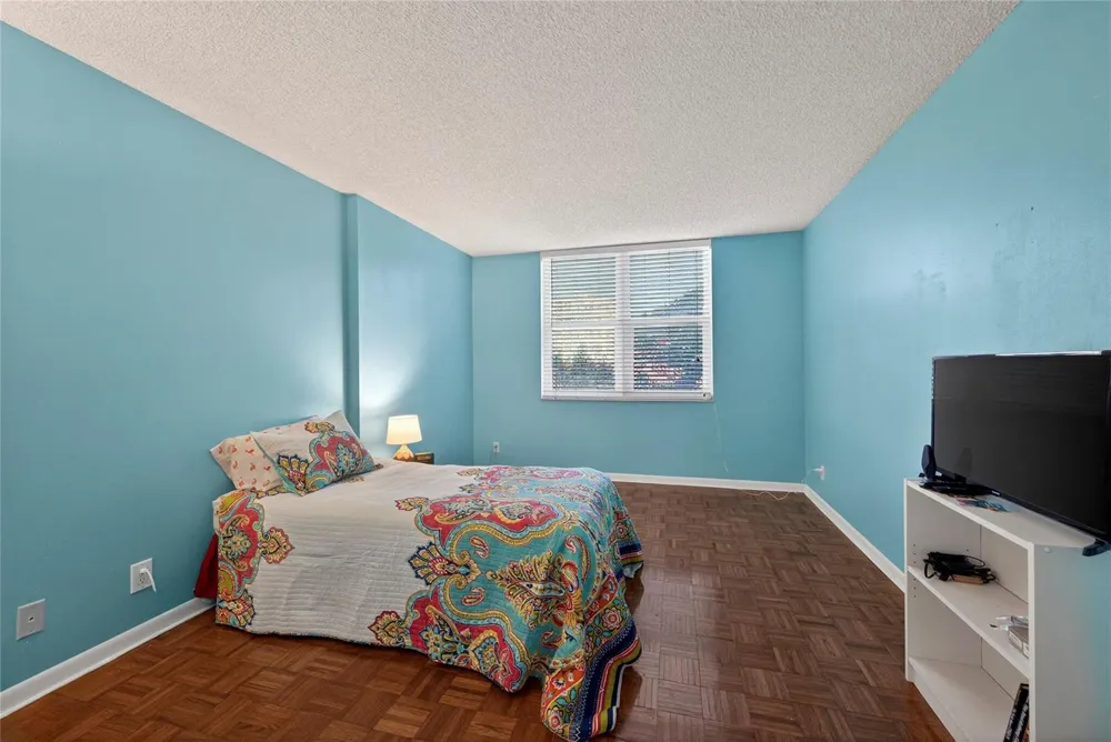 1500 Ocean Boulevard #203 Pompano Beach, FL 33062