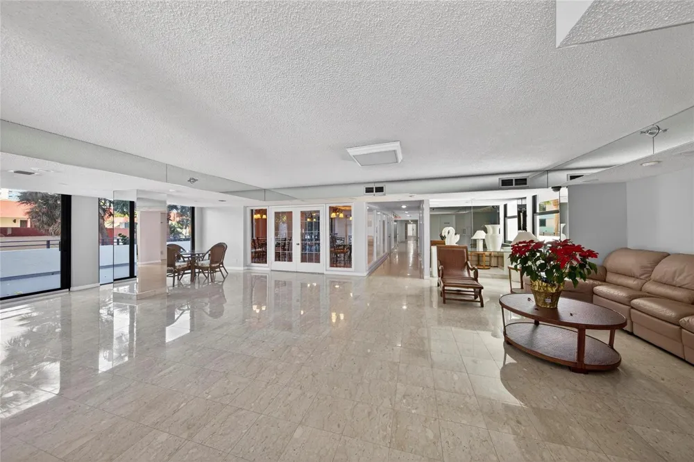 1500 Ocean Boulevard #203 Pompano Beach, FL 33062
