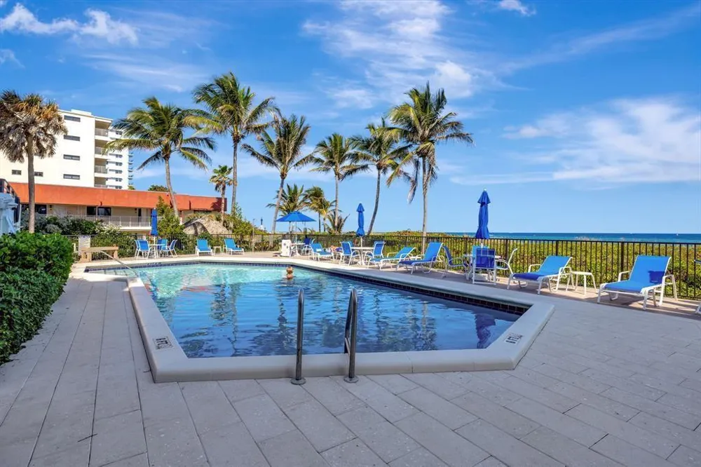 1500 Ocean Boulevard #203 Pompano Beach, FL 33062