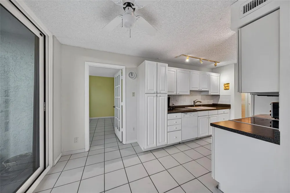 1500 Ocean Boulevard #203 Pompano Beach, FL 33062