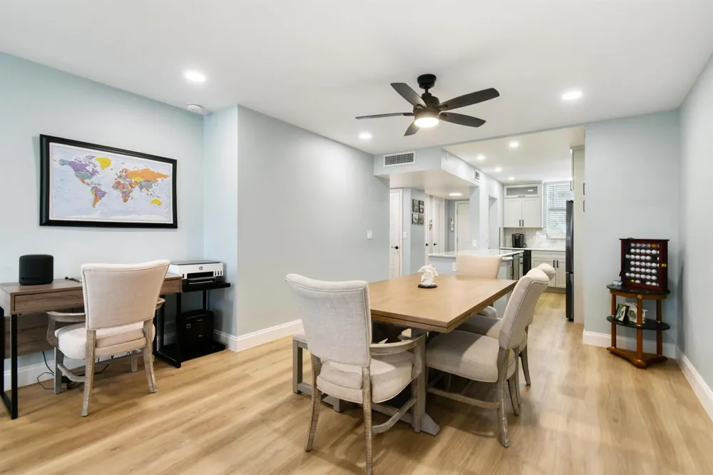 100 Paradise Harbour Boulevard #211 North Palm Beach, FL 33408