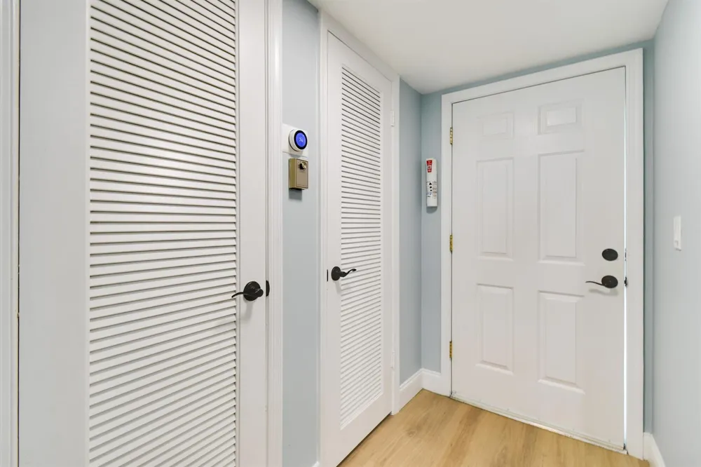 100 Paradise Harbour Boulevard #211 North Palm Beach, FL 33408