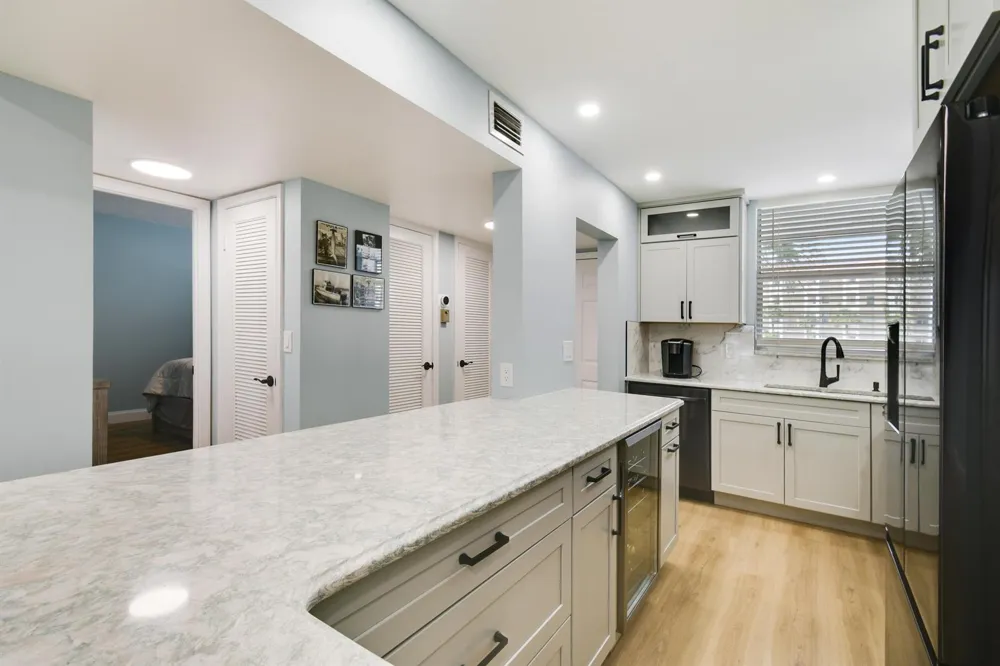 100 Paradise Harbour Boulevard #211 North Palm Beach, FL 33408