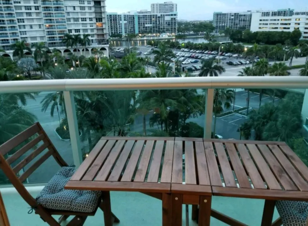 3801 S Ocean Drive #7Q Hollywood, FL 33019