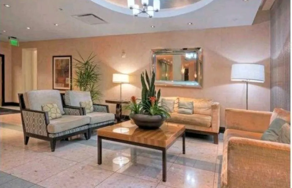 3801 S Ocean Drive #7Q Hollywood, FL 33019