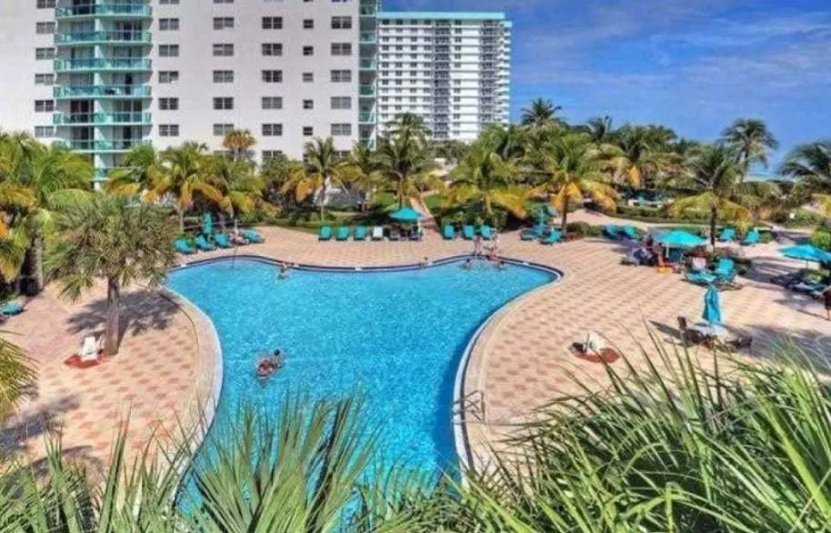 3801 S Ocean Drive #7Q Hollywood, FL 33019