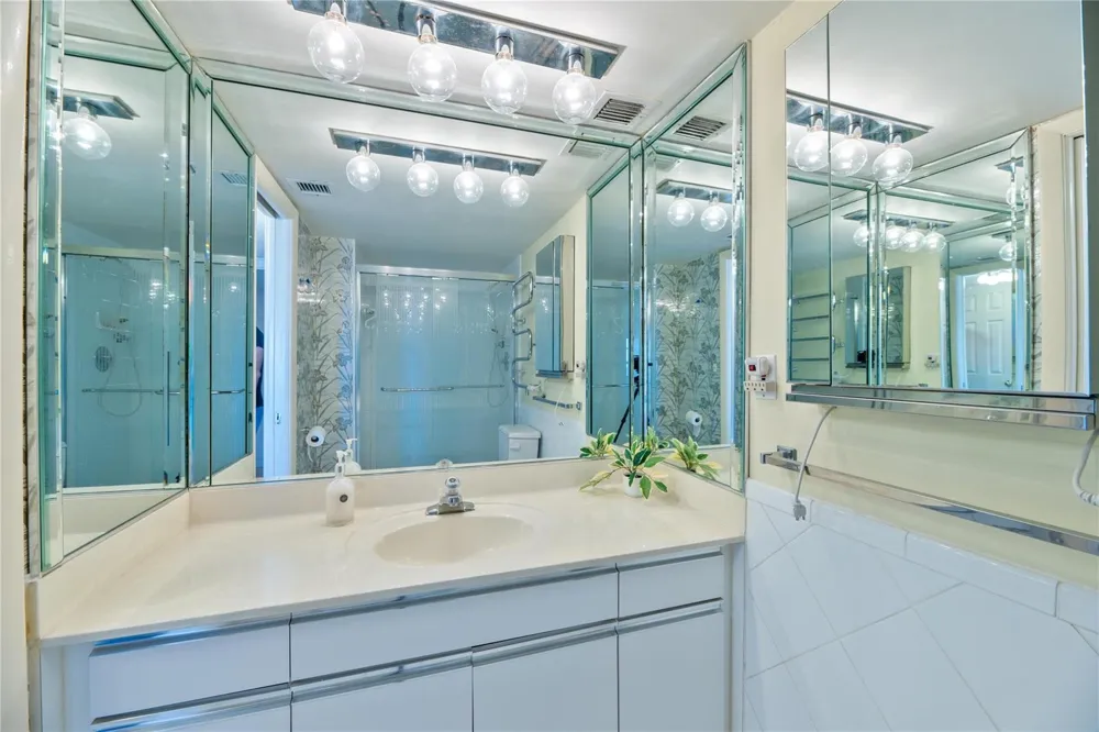 1021 Hillsboro Mile #G1 Hillsboro Beach, FL 33062