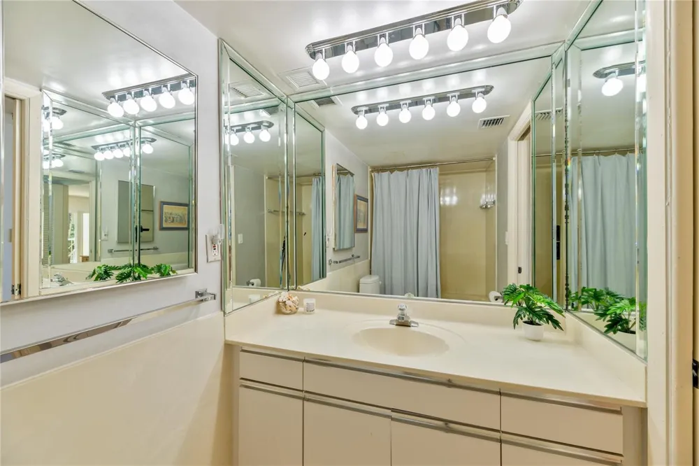 1021 Hillsboro Mile #G1 Hillsboro Beach, FL 33062